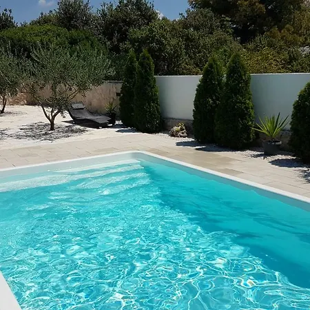 Petrovic Apartment *